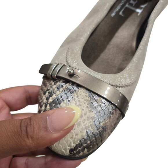 AGL Attilio Giusti Leombruni Ballets Flats Women's 8.5 Silver Snake Skin Cap Toe - Picture 3 of 9